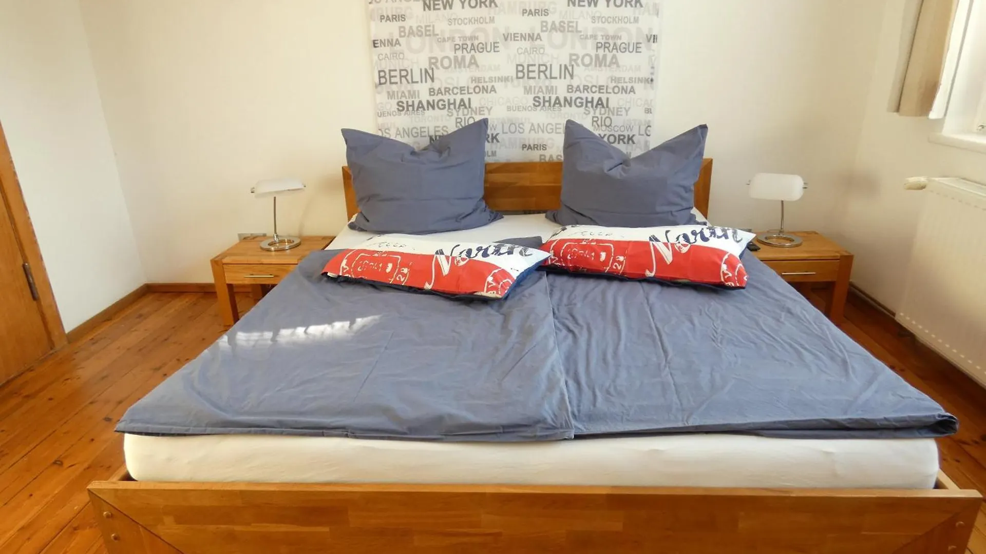 Apartment Ferienwohnung In Berlin-Gruenau, Wasser- Und Waldnaehe, Gute Verkehrsanbindung Germany