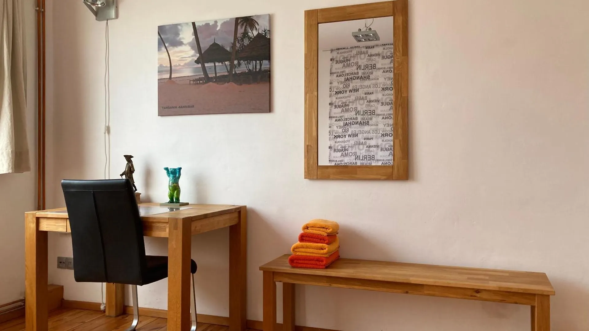 Apartment Ferienwohnung In Berlin-Gruenau, Wasser- Und Waldnaehe, Gute Verkehrsanbindung